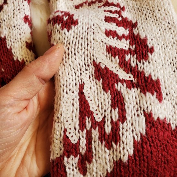 Romeo + Juliet Couture Red and White Open Weave Sweater Size M NWT - Picture 7 of 16